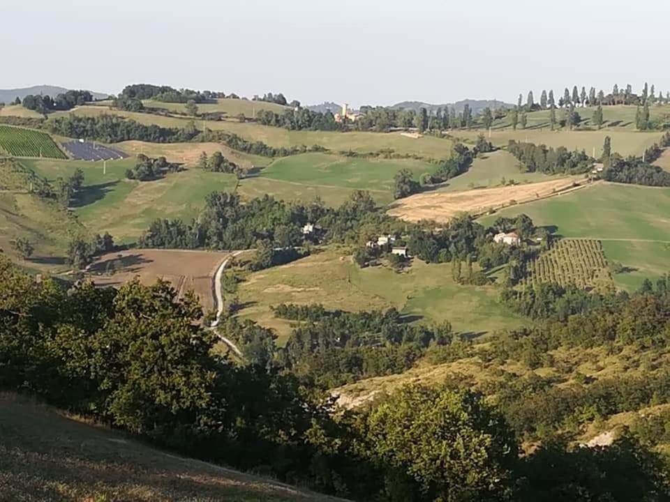 B&B I Girasoli Monte San Pietro ภายนอก รูปภาพ